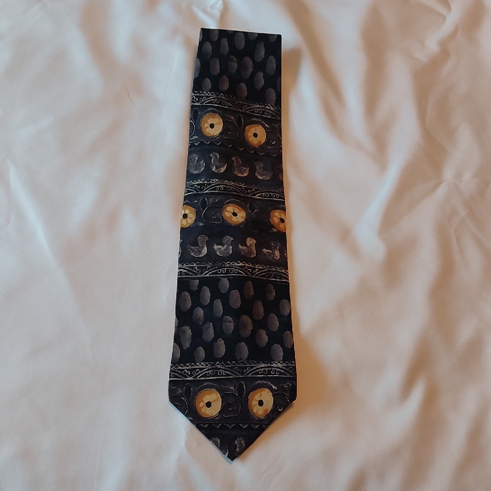 J. Garcia Elegant Black and Gold Men's Tie